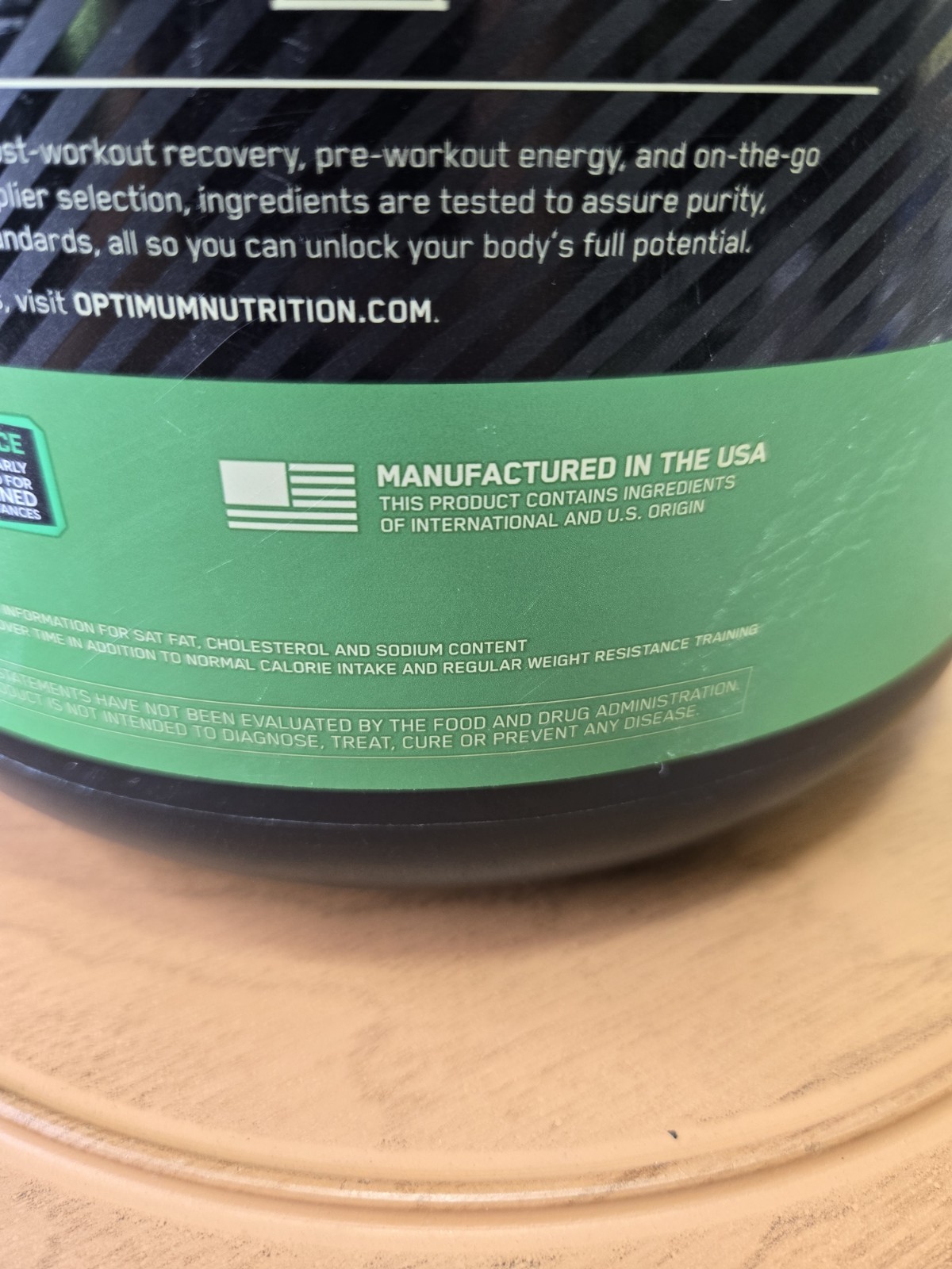 Optimum Nutrition Serious Mass Weight Gainer Protein Powder Banana. 6lb. 10/27