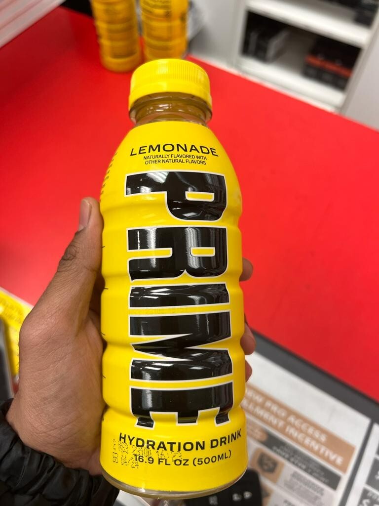 Prime Hydration Drink, 16 fl oz – Limited release lemonade flavour