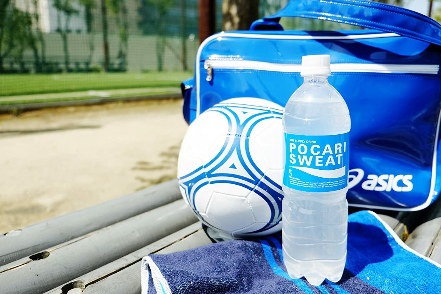 Pocari Sweat Squeeze Bottle Otsuka Pharmaceutical 1L 94.5g