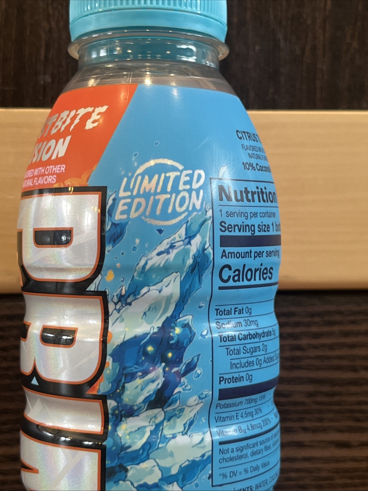 LIMITED EDITION FROSTBITE FUSION KYRO & LUKEN CHARACTER PRIME HYDRATION BOTTLE
