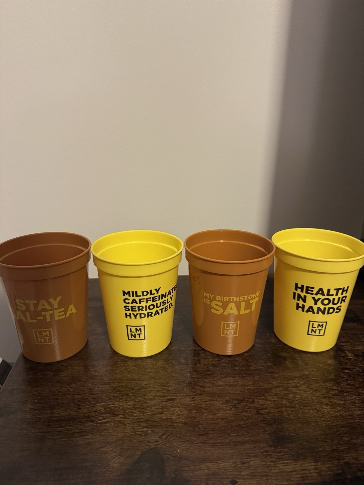 NIB – LMNT Lemonade + Iced Tea Kit: 2 Qt. TAKEYA Pitcher + (4) Branded Cups NEW