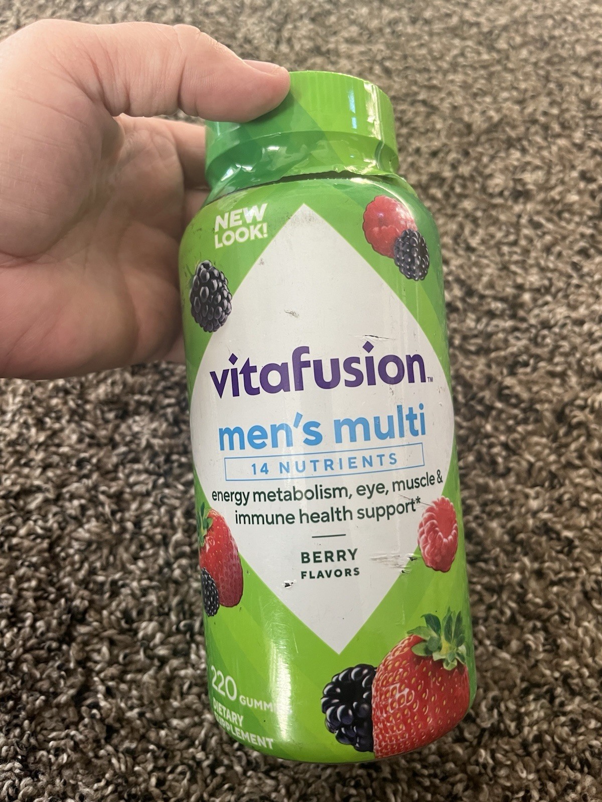 Vitafusion Men’s Multivitamin Gummies 220 ct. Exp 10/2026