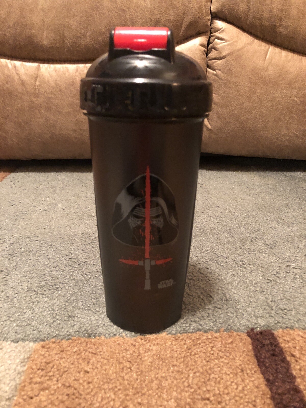 Perfect Shaker Star Wars Series Kylo Ren Shaker Cup / Bottle (LARGE 28oz)