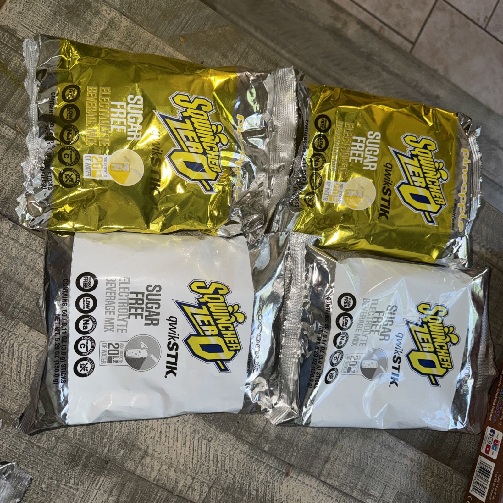 Sqwincher Flavor Qwik Stik™ ZERO Powder, 50/pack 2 Coconut And 2 Pineapple 4 Bag