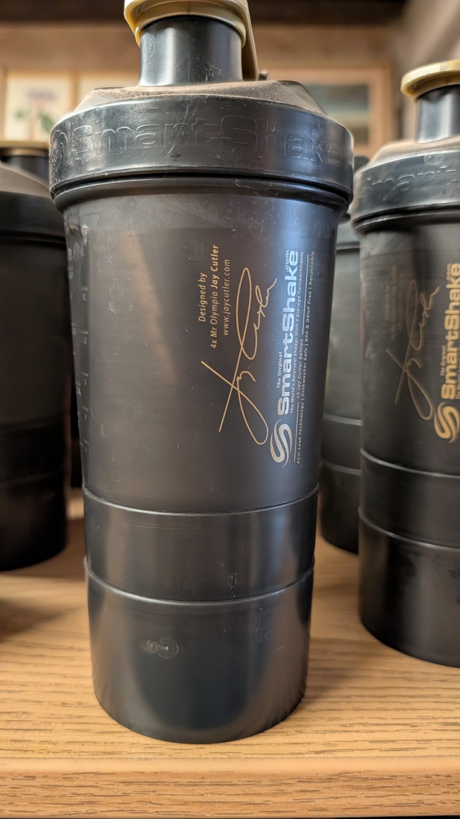 SmartShake Bottle Protein bottle Mixer Shaker Cup – 20oz – Gunsmoke Black