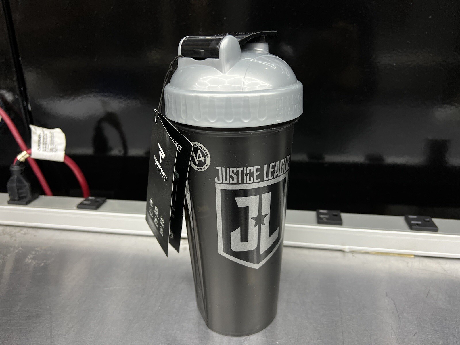 New Perfect Shaker 28 oz. Cup Black Bottle Justice League Dc Comics