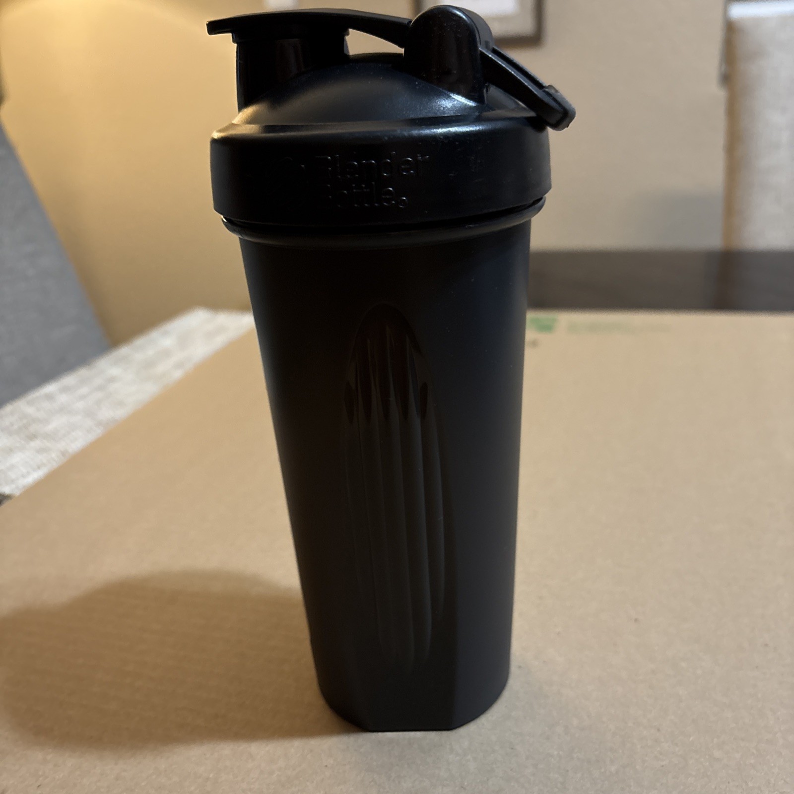 Blender Bottle Classic 28 Ounces Leak Proof & BPA Free – Black