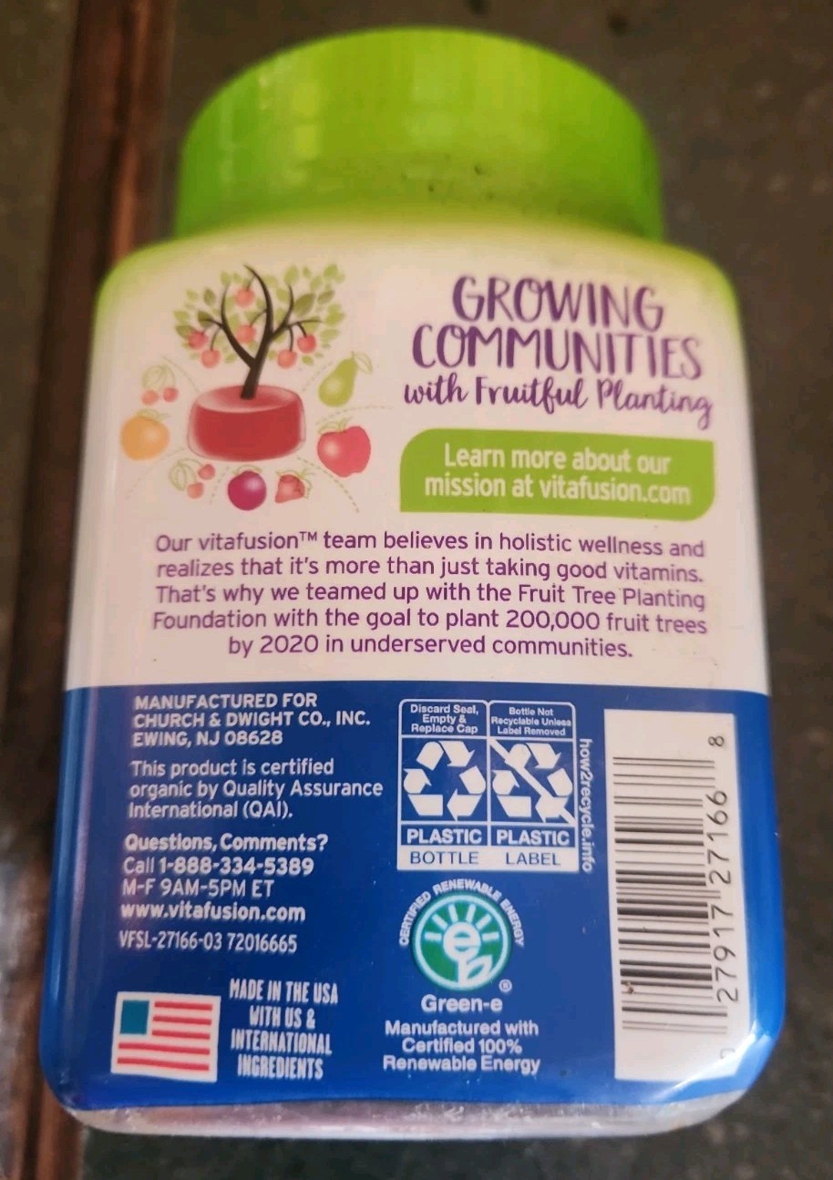 Vitafusion Men’s Multivitamin Organic Gummies Strawberry Flavor 90ct