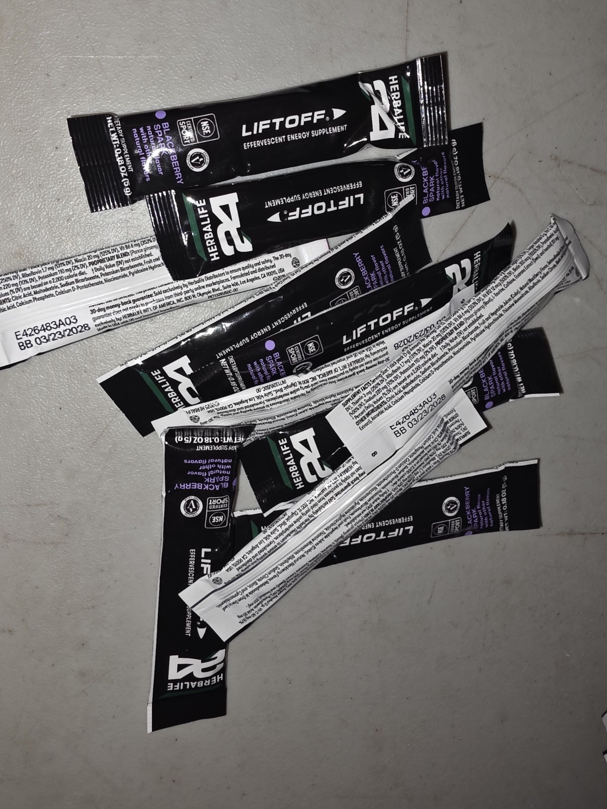11 Herbalife24 Liftoff Blackberry Spark Powder Dietary Supplement 0.18oz Sachets
