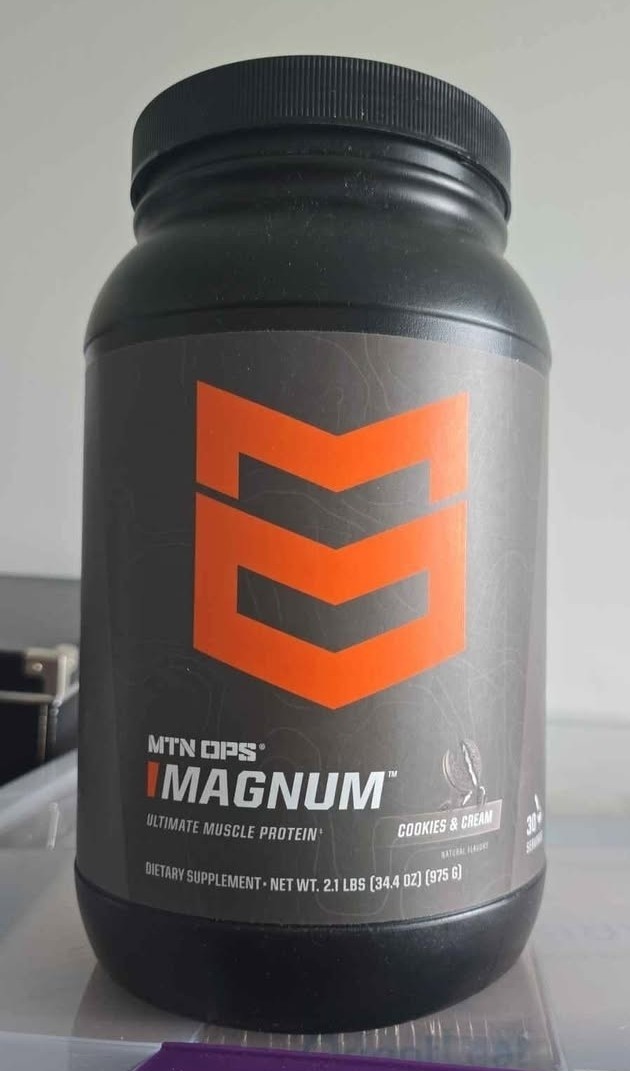 MTN OPS Magnum Cookies N Cream Protein Powder 30 Servings 2.1lbs Exp 11/26