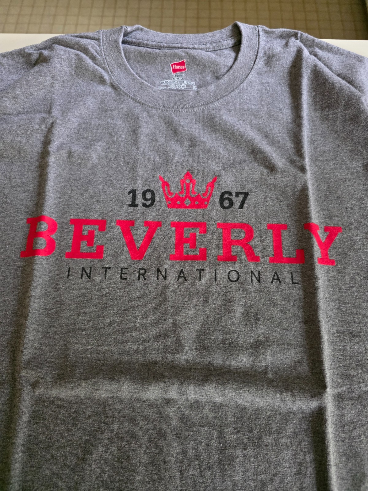 BEVERLY INTERNATIONAL T-Shirt Size Medium – Brand New – 60/40 Blend