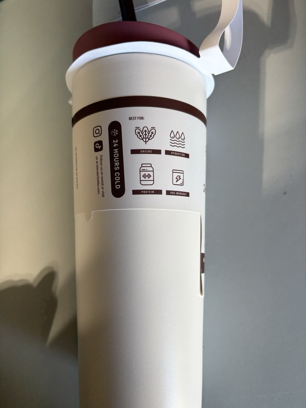 BlenderBottle 24oz Stainless Steel Strada Straw Tumbler G20