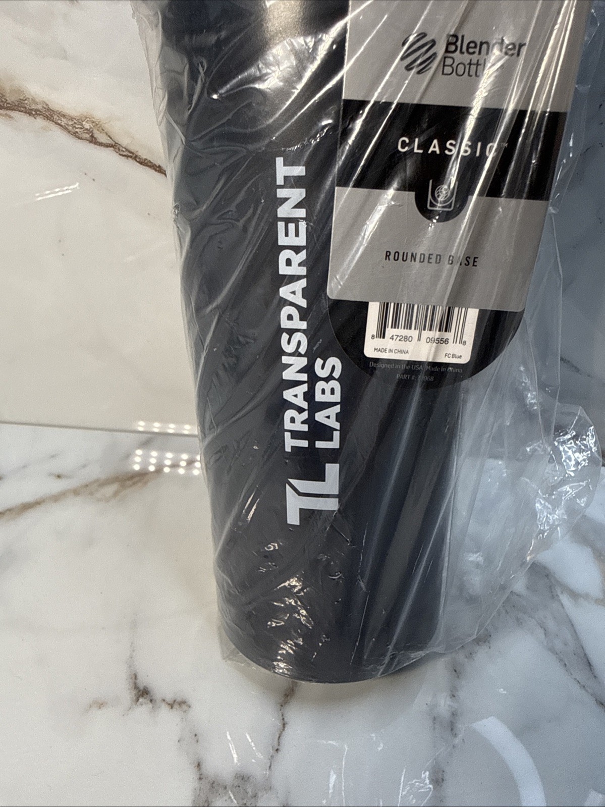 NIB Blender Bottle Classic 28 Ounces Leak Proof & BPA Free – Black