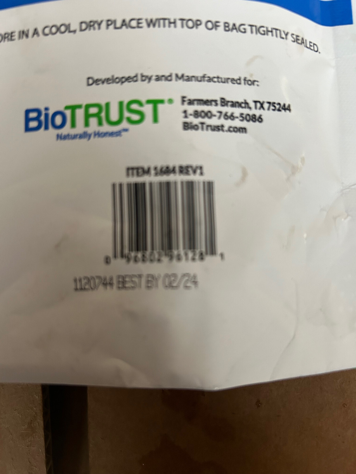 BioTrust Low Carb Lite Strawberries & Cream BB 2/2024 12.8oz 20g Whey Protein