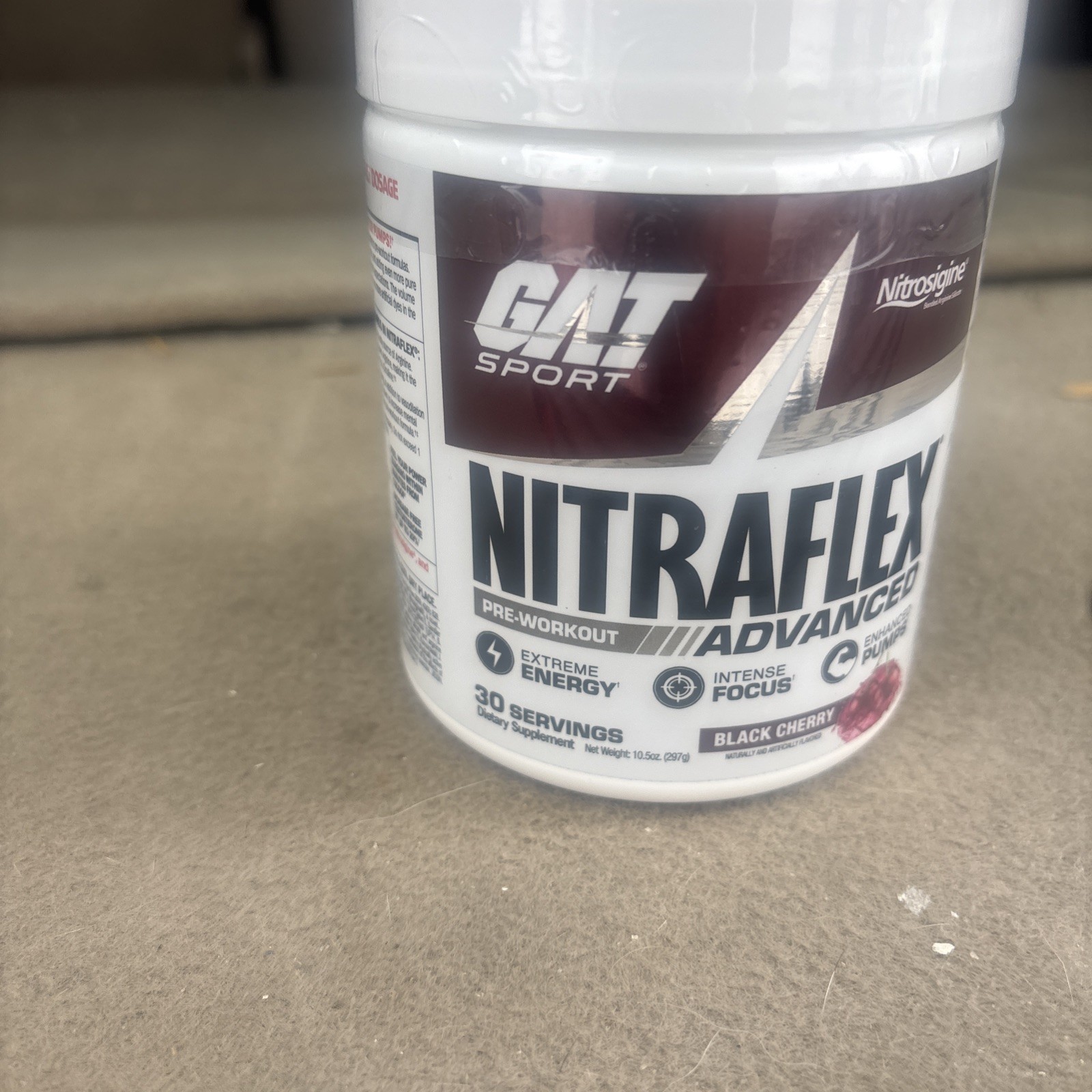 GAT Sport Nitraflex Advanced Pre-Workout Powder Black Cherry. Exp 07/2028.