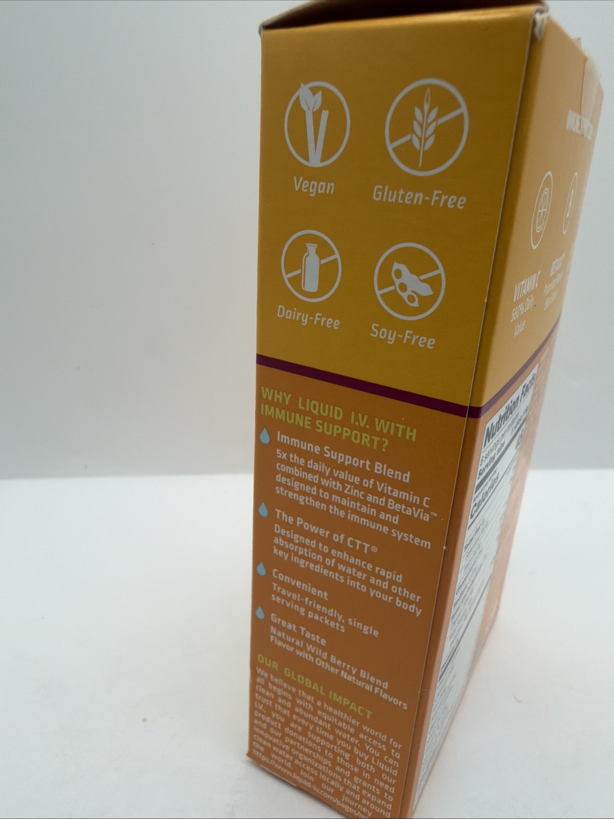 Liquid I.V. Hydration Multiplier Immune Drink Mix Wild Berry 6pk COMBINESHIP