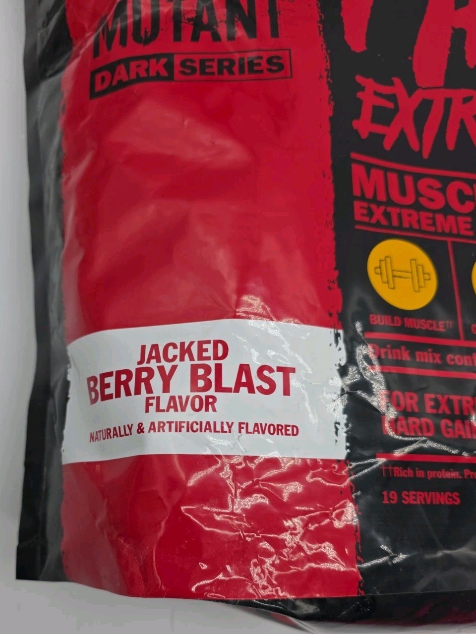 Mutant Mass Extreme 2500 3-Whey Protein Drink Berry Blast 12lbs Exp 11/27