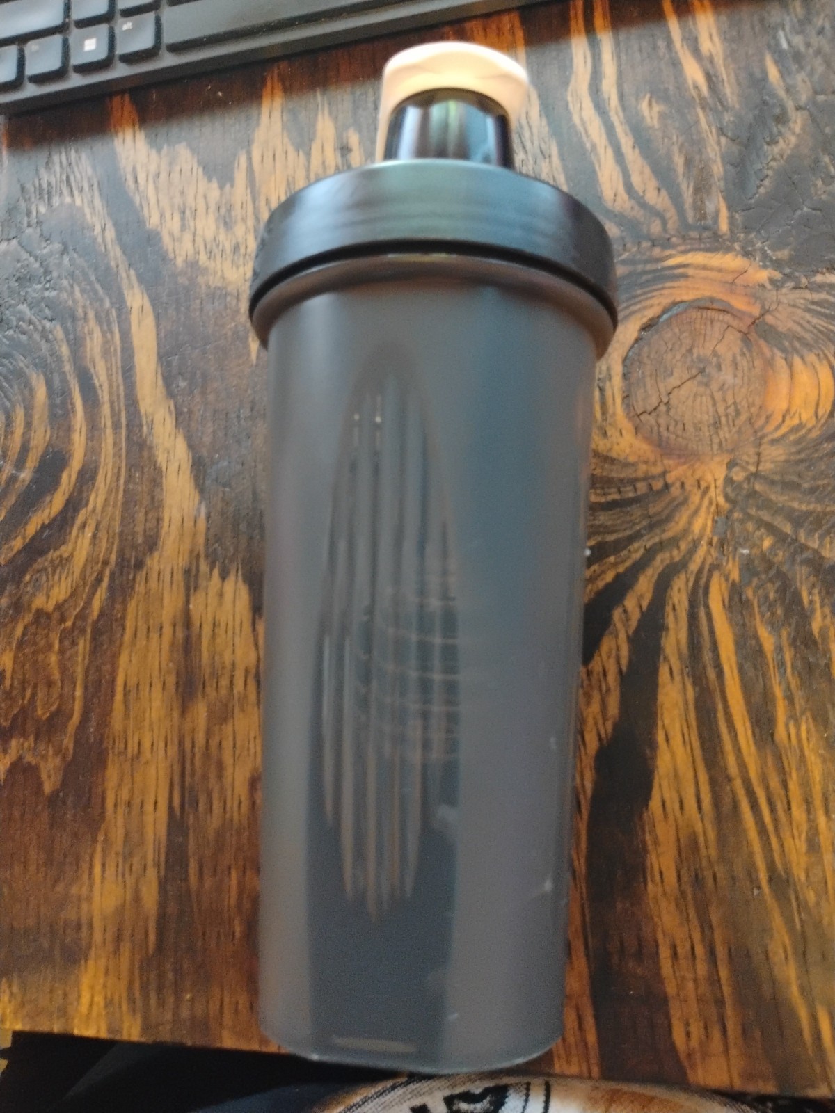 Pre-owned Blender Bottle 28 oz. Shaker Bottle with Loop Top – Gray/BlkTop