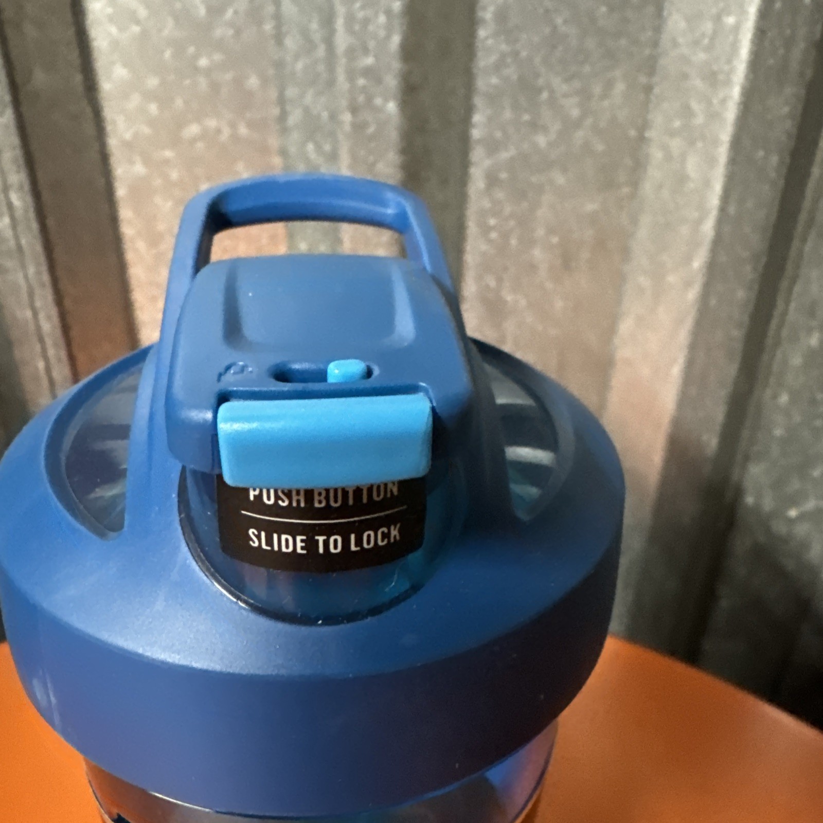Blender Bottle 28 oz. Strada Blue Shaker Bottle w/ Loop Top, Push Button NEW