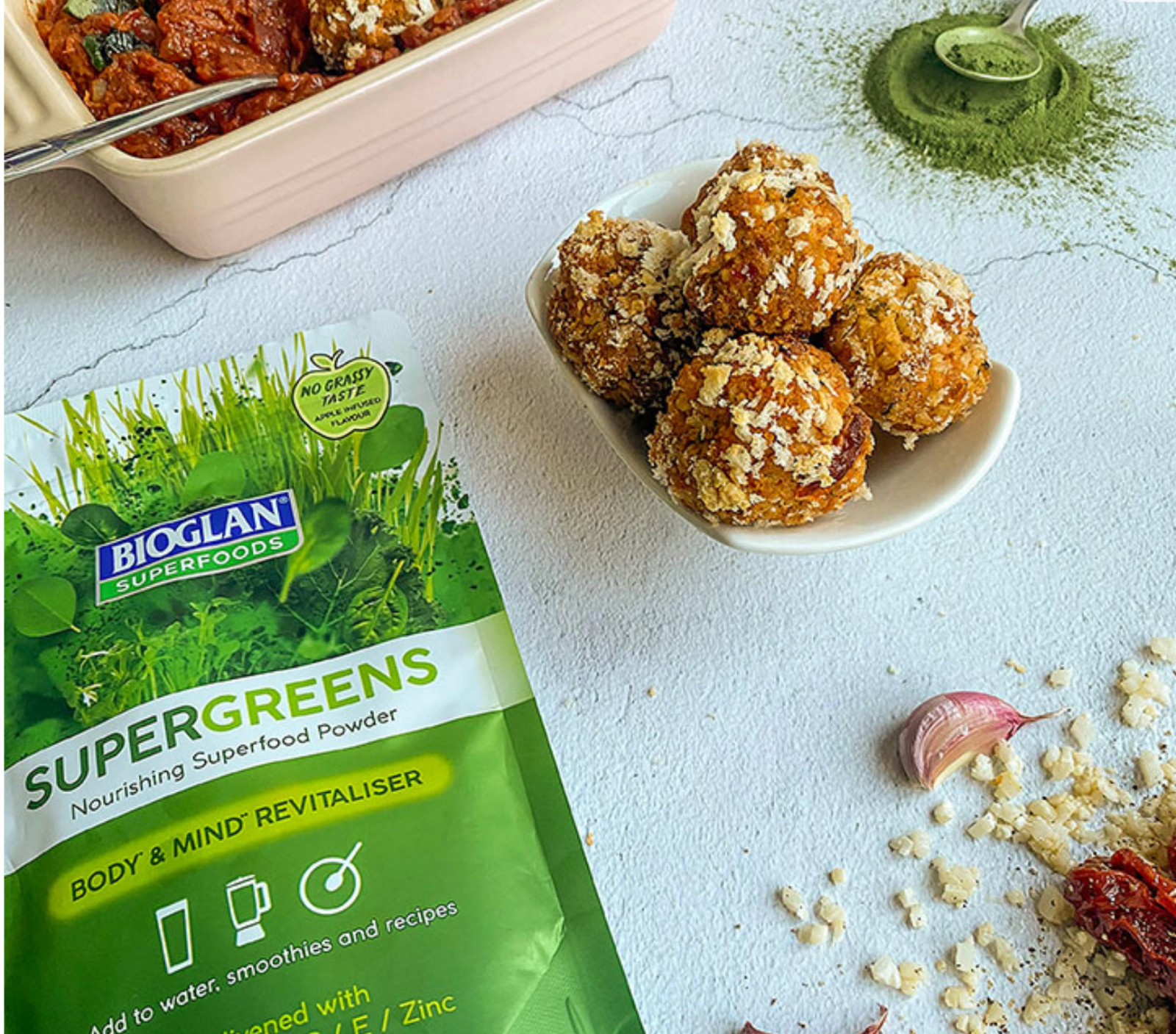 Bioglan Superfoods SUPERGREENS Greens Revitaliser Powder 70g