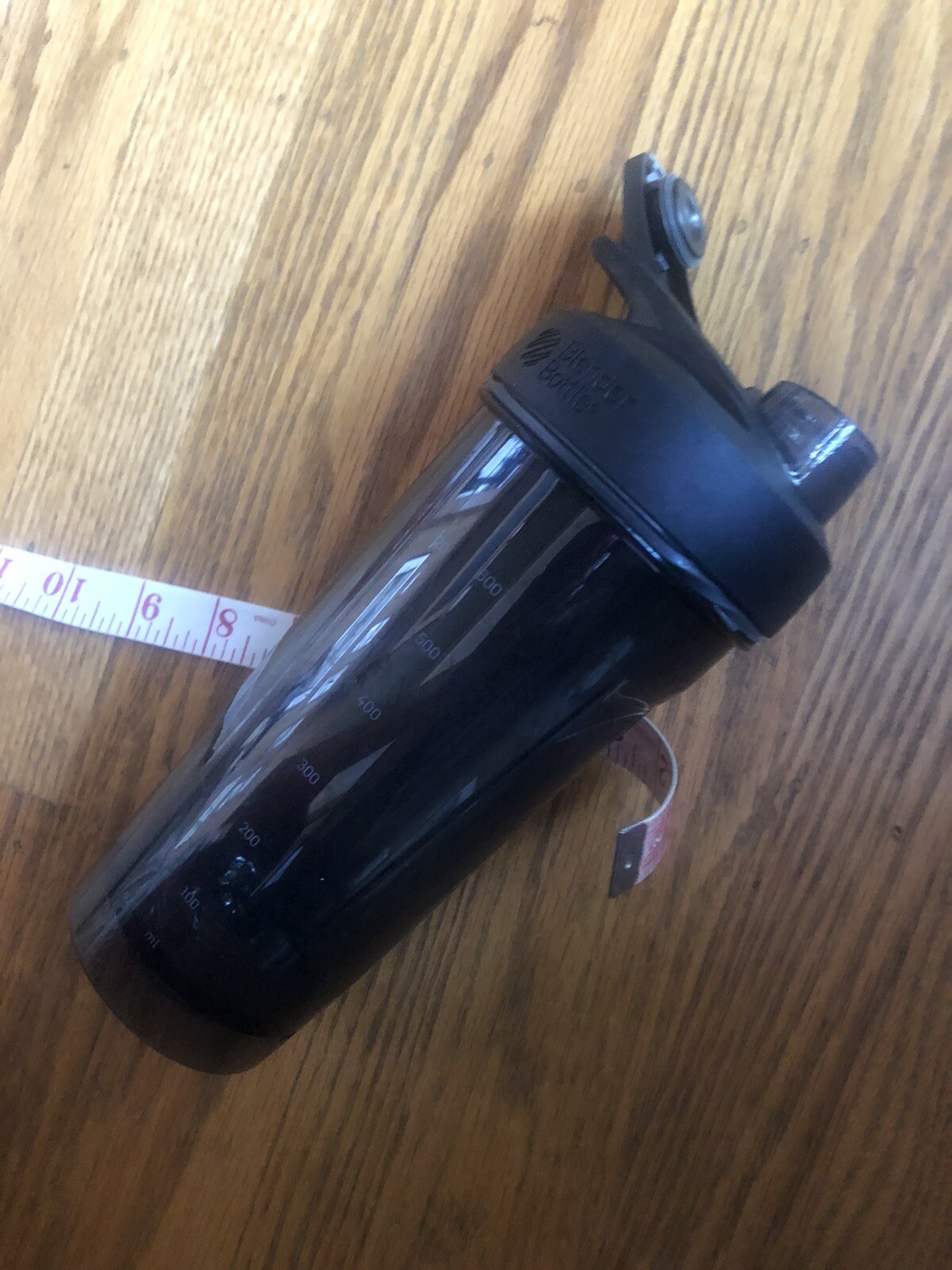 Blender Bottle Pro Series 28 oz. Shaker Mixer Cup with Loop Top Pre owned