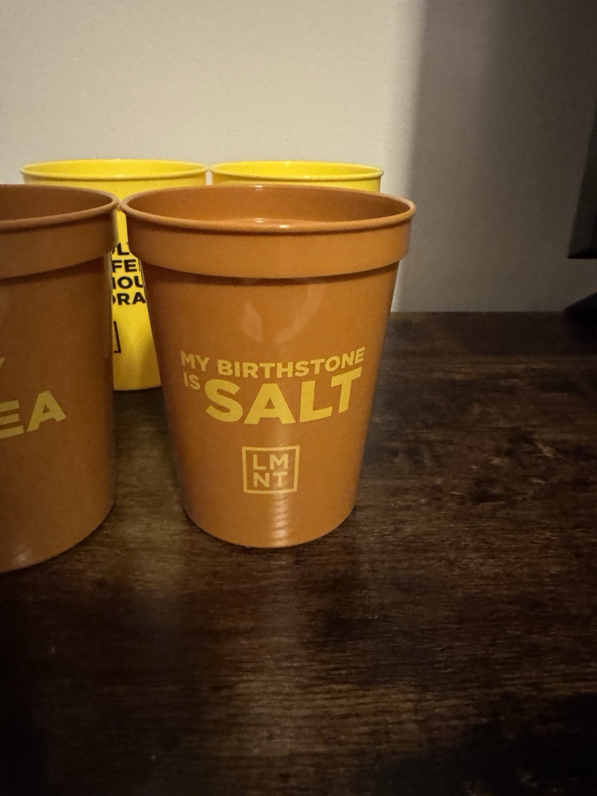 NIB – LMNT Lemonade + Iced Tea Kit: 2 Qt. TAKEYA Pitcher + (4) Branded Cups NEW