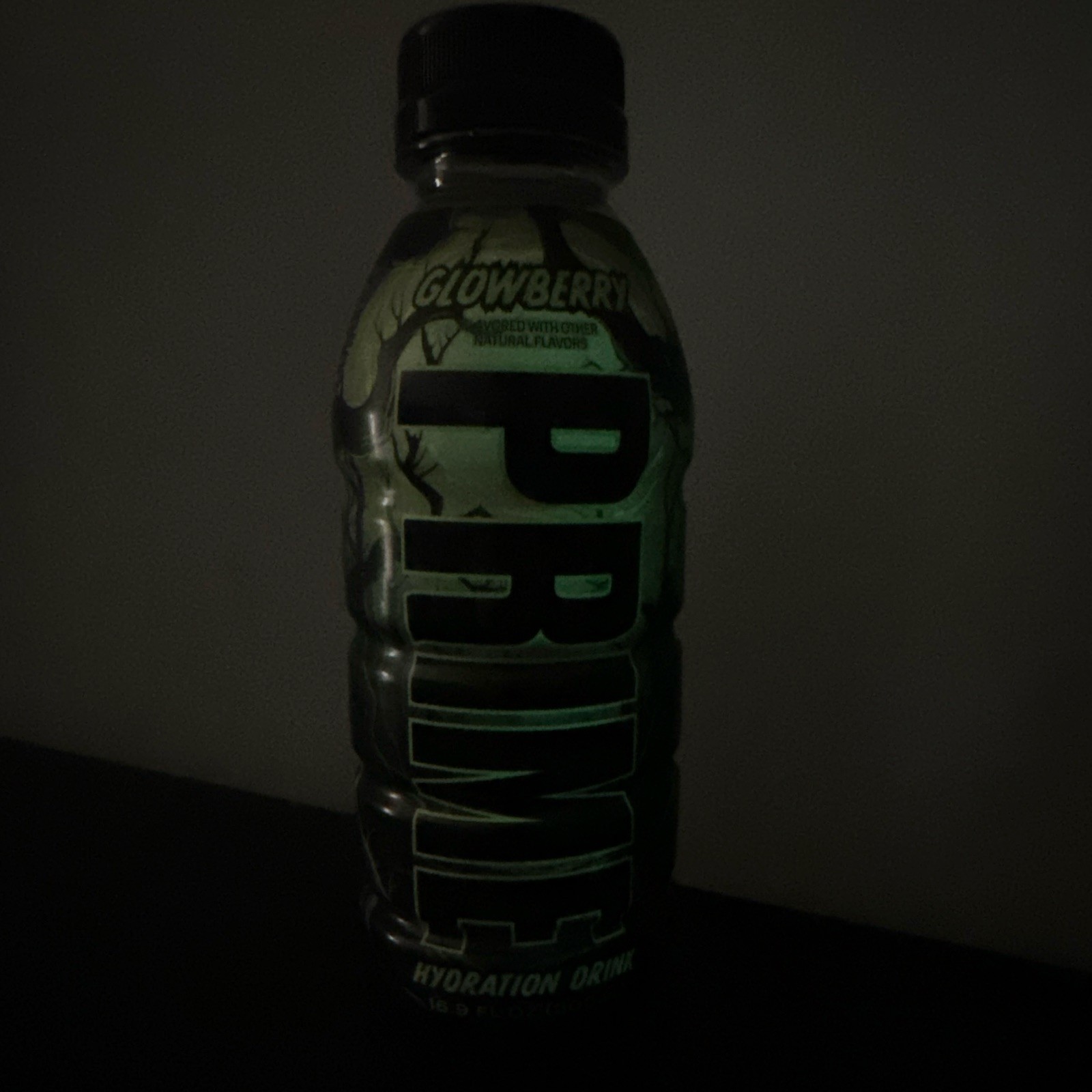 PRIME Hydration Electrolyte Drink Glowberry V2 Glow in the dark (expired)