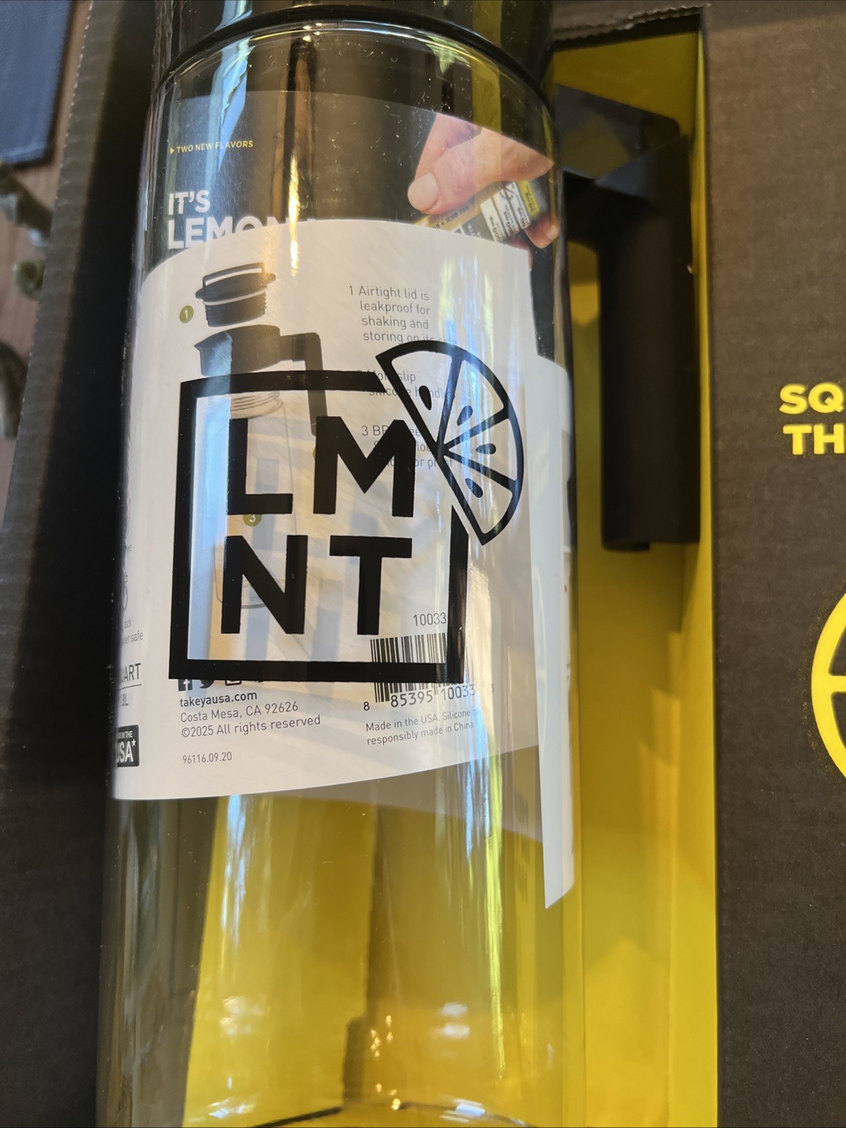 NIB – LMNT Lemonade + Iced Tea Kit: 2 Qt. Pitcher , Picnic Blanket, (4) Cups, &