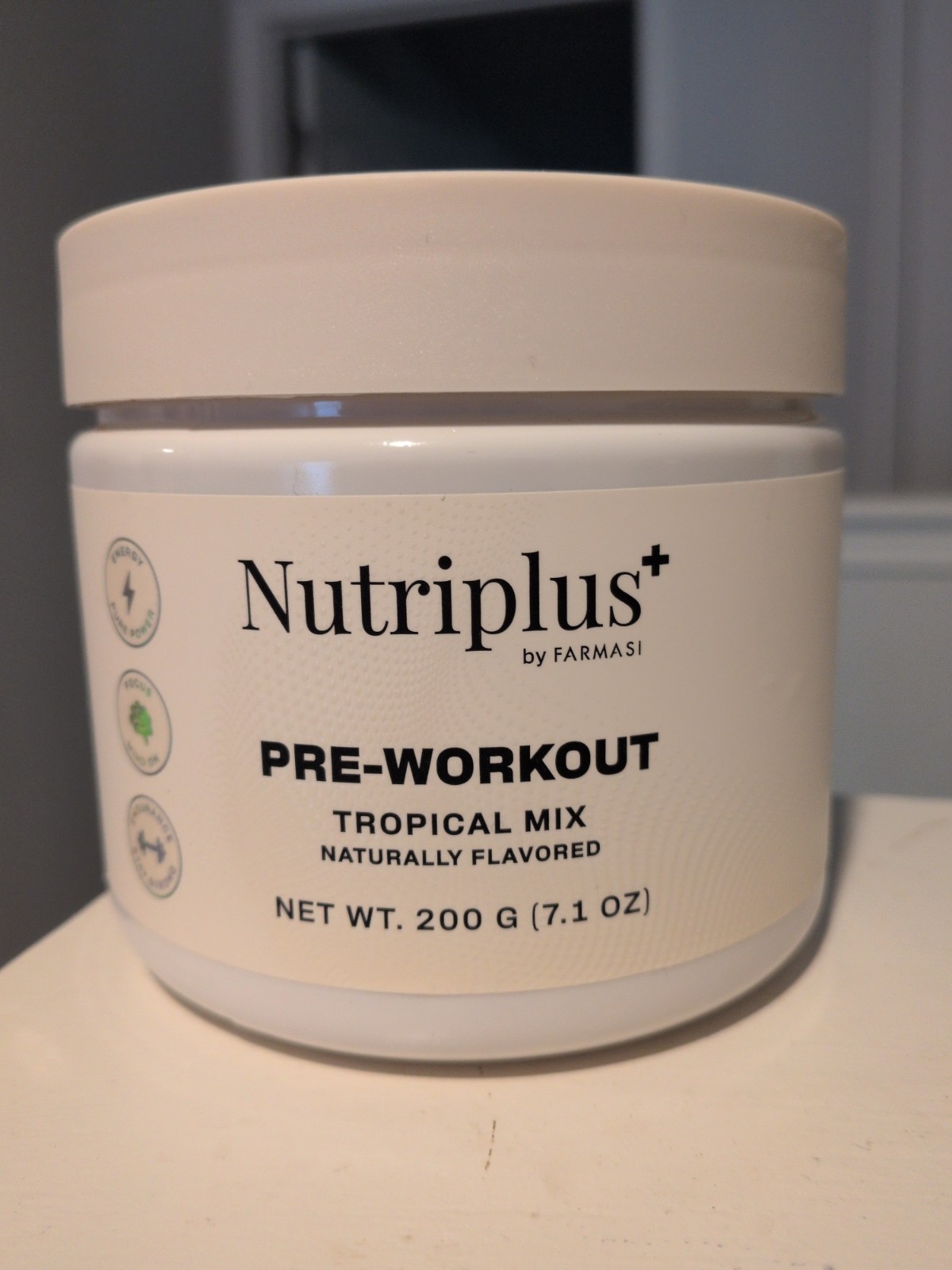 Nutriplus Pre-Workout Tropical Mix Naturally Flavored Net Wt. 200 G (7.1 Oz)