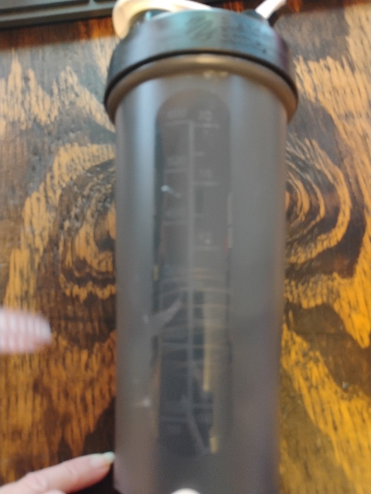 Pre-owned Blender Bottle 28 oz. Shaker Bottle with Loop Top – Gray/BlkTop