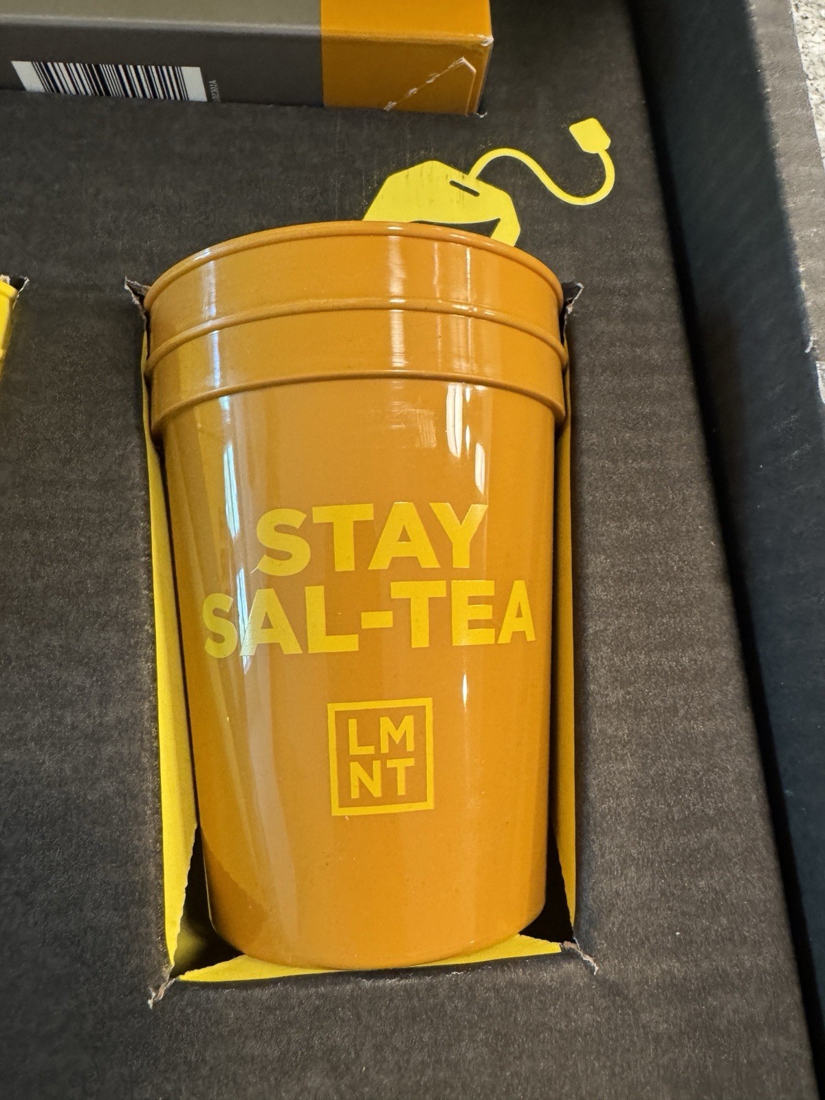 NIB – LMNT Lemonade + Iced Tea Kit: 2 Qt. TAKEYA Pitcher + (4) Branded Cups NEW