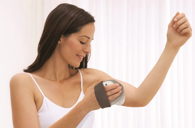 ObusForme Professional Palm Massager with Heat – Variable Speed Percussion