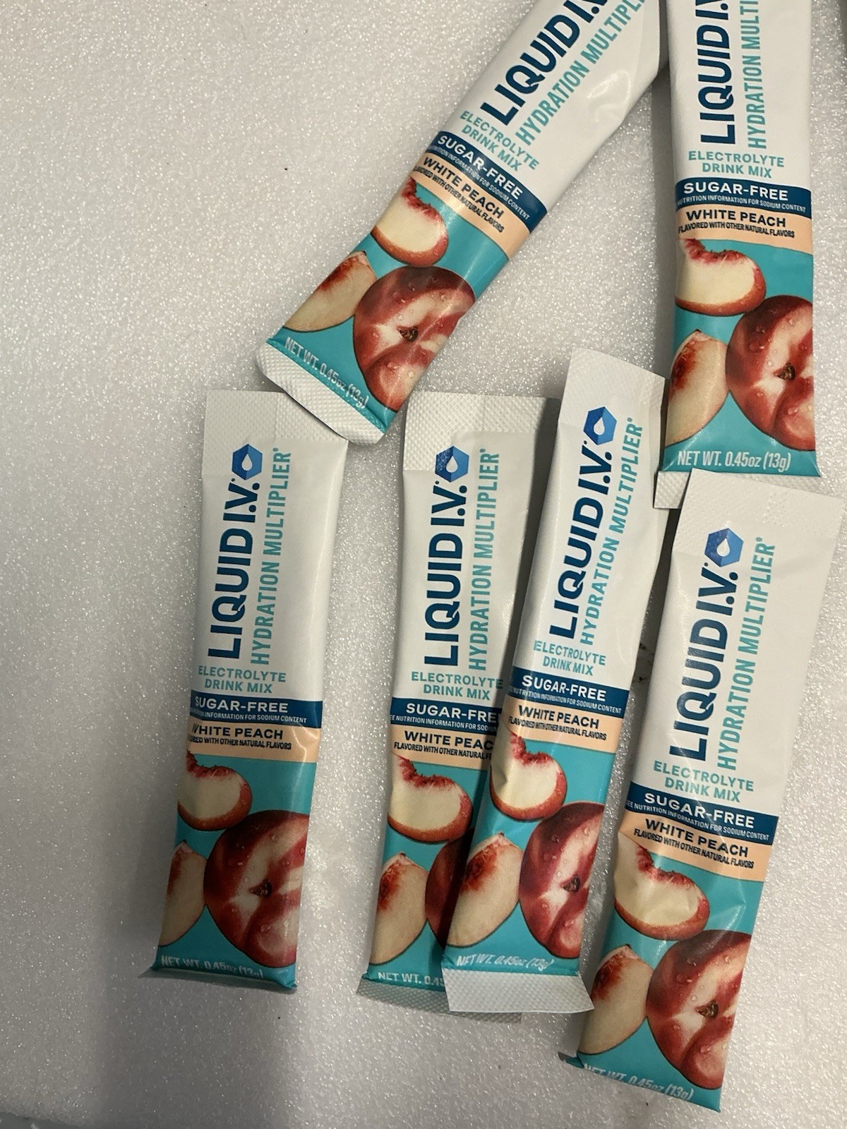 Liquid I.V. Hydration white peach and raspberry lemonade 27 sticks EXP 02/28