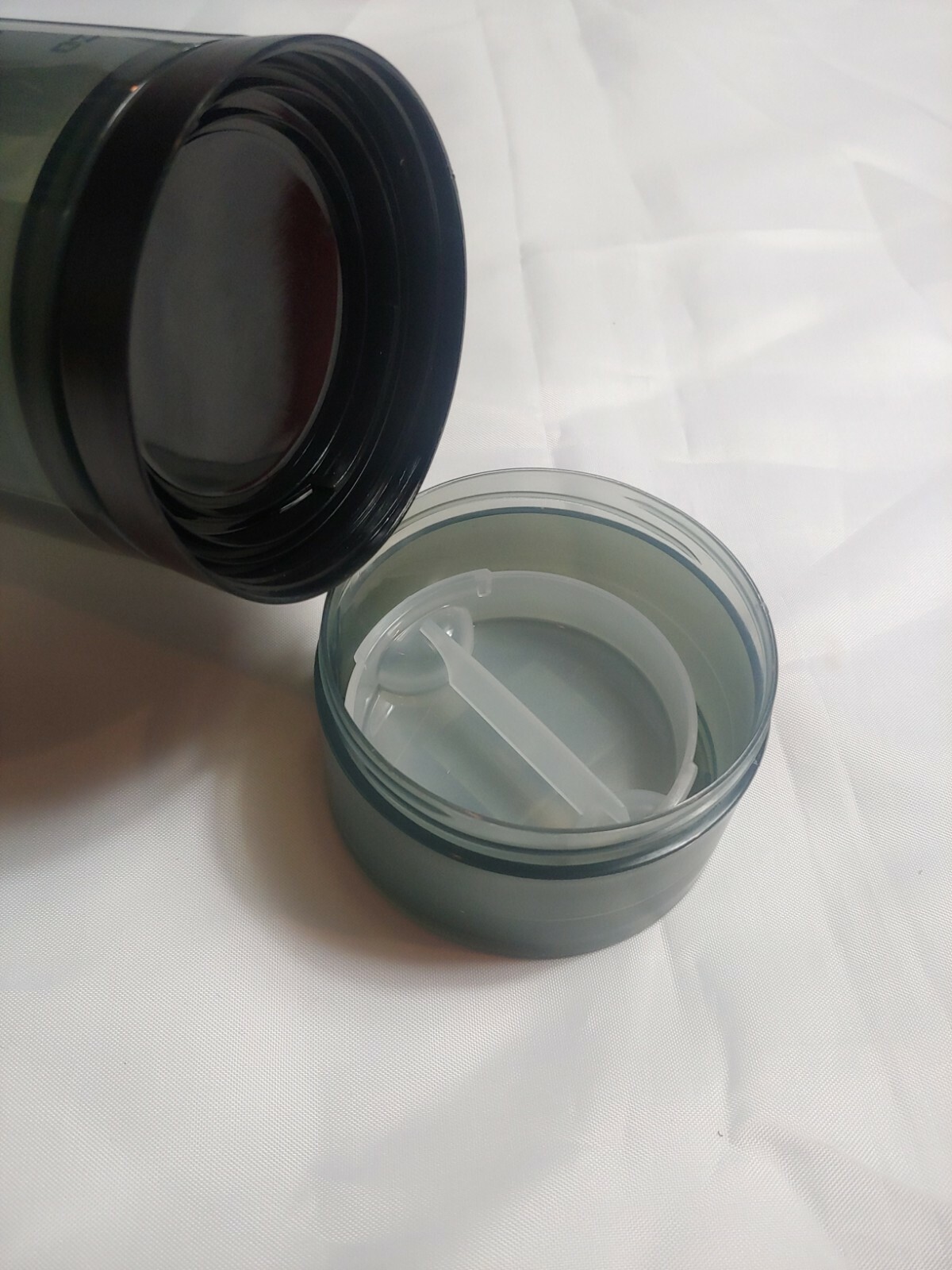 DAD Shaker ball Cup gray green holds powder Shaker 500mL