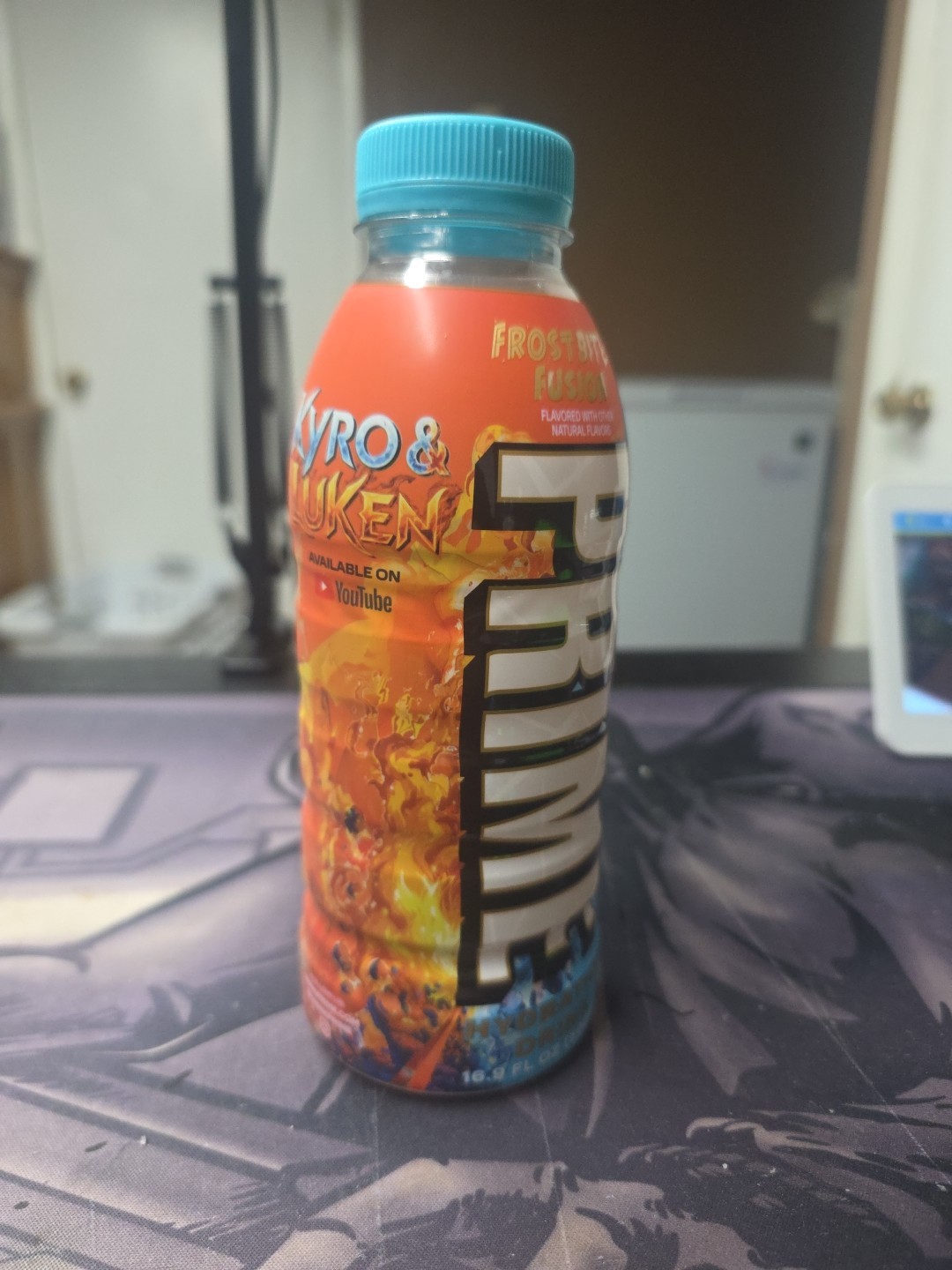 LIMITED EDITION FROSTBITE FUSION KYRO & LUKEN CHARACTER PRIME HYDRATION BOTTLE