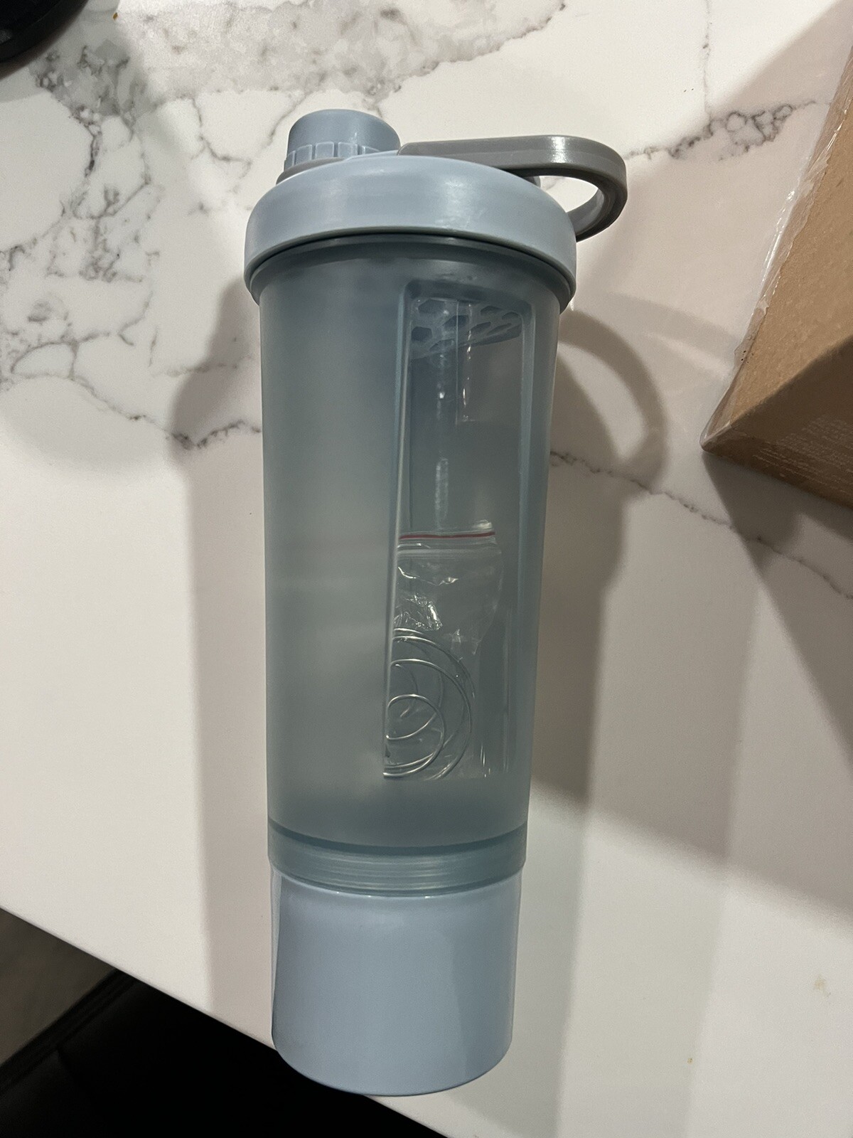 Tigrun Blending Classical Bottle24oz.Shaker Mixer Cup Twist and Lock w/storage