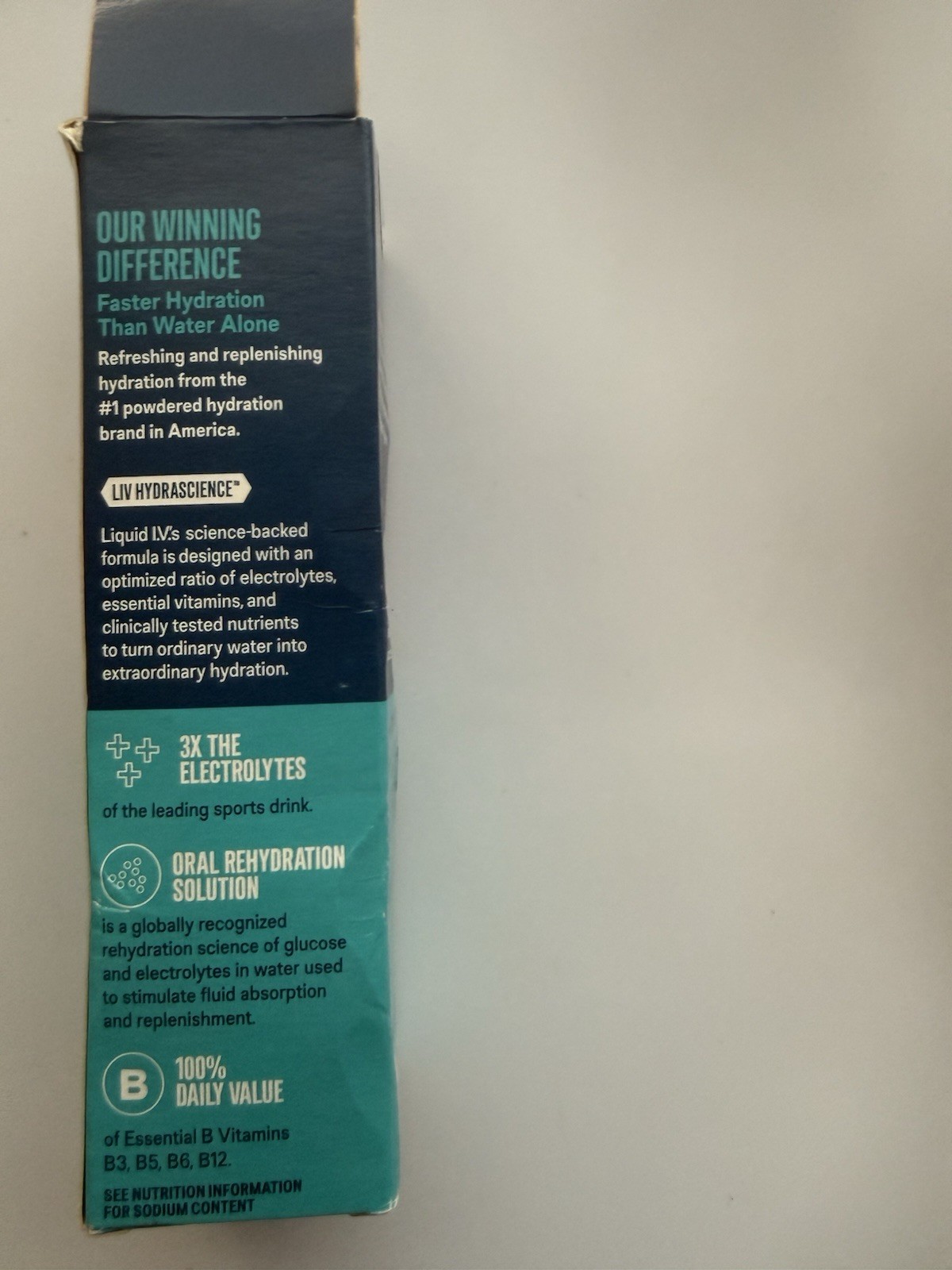 Liquid I.V. Hydration Multiplier Passion Fruit 3 Sticks 48g Vegan Exp 18Aug2027