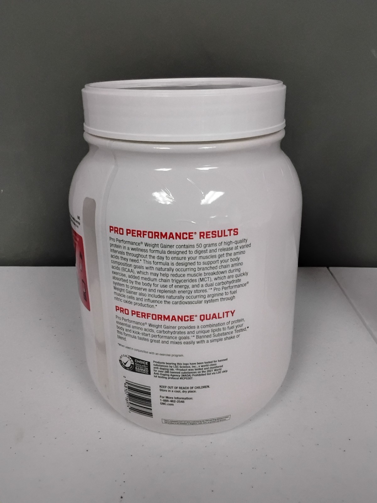 Sealed! GNC Pro Performance Weight Gainer 50g Protein 700 Calories Exp 10/2026