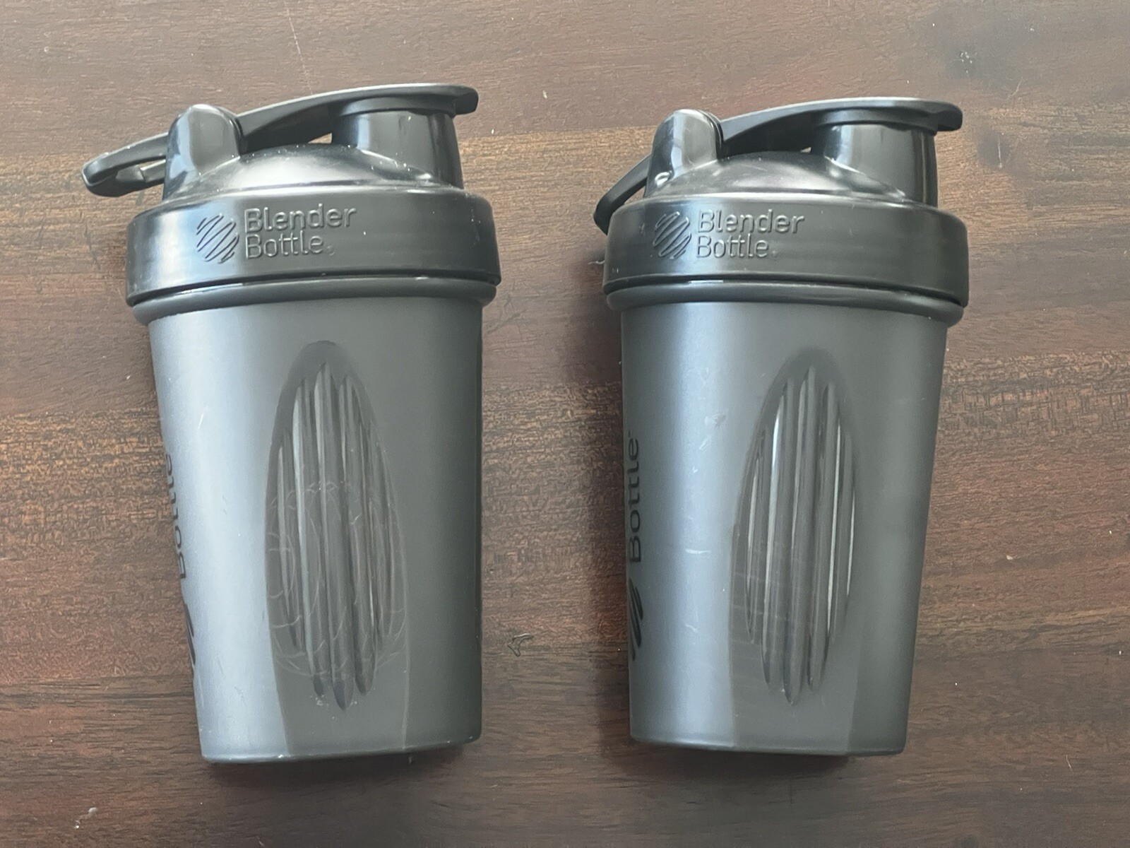 (PAIR of 2) BLOCK Blender Bottle Classic 20 oz. Shaker Mixer Cup with Loop Top