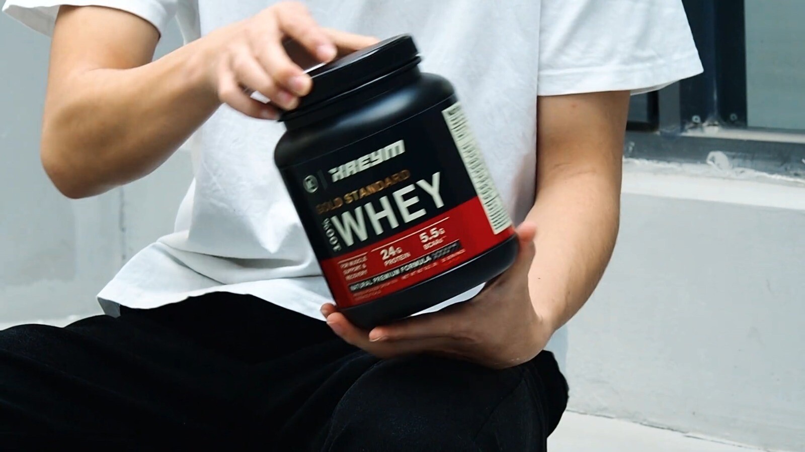 whey protein powder 2 lb
