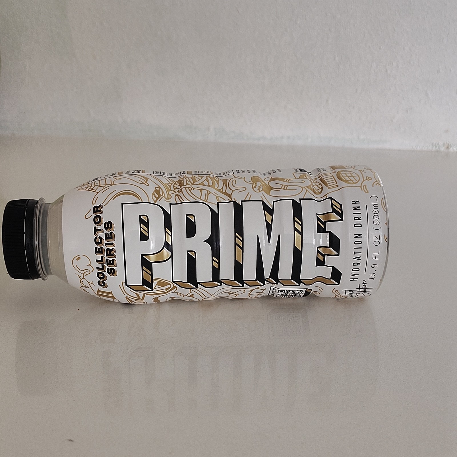 PRIME Collector Series Electrolyte Hydration Drink 16.9 fl oz (500 mL)