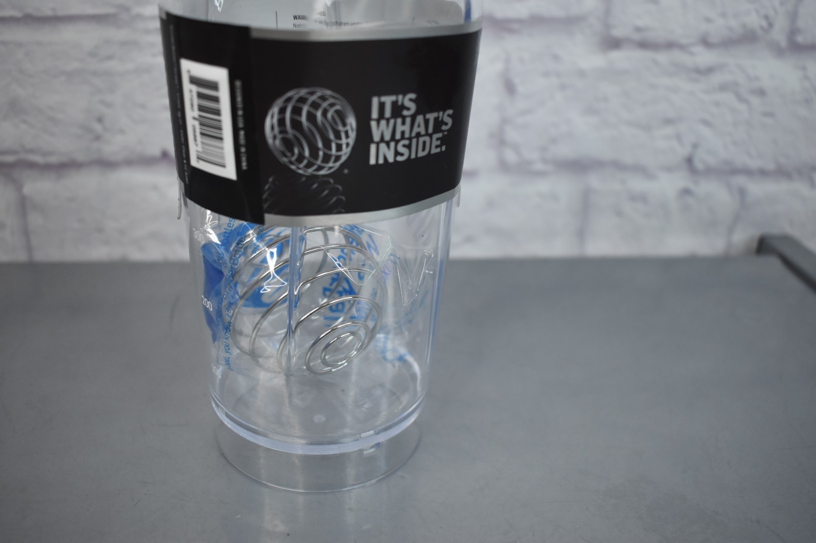 Blender Bottle 28 oz. Strada Clear Shaker Bottle w/ Loop Top, Push Button NEW