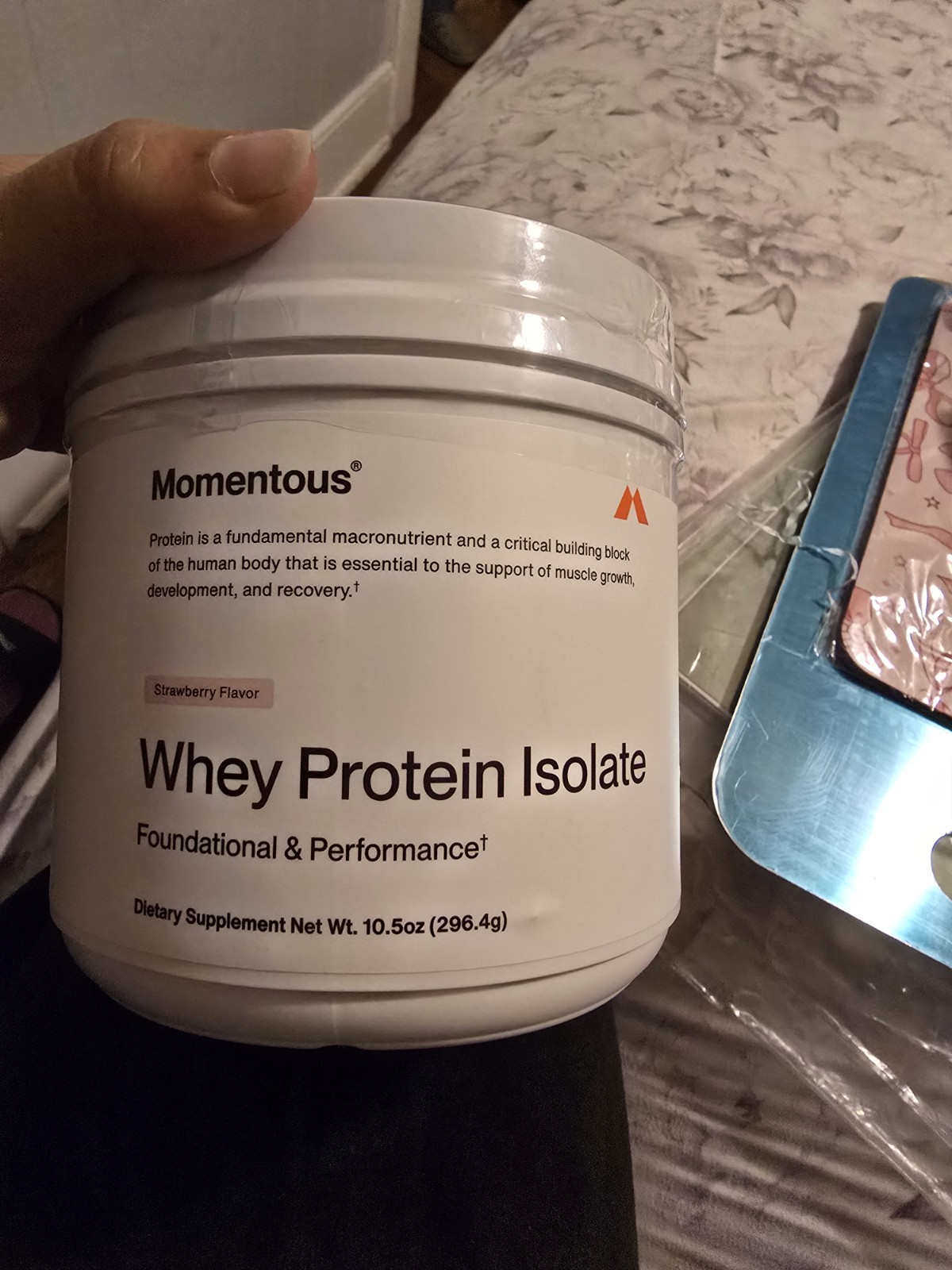 Momentous Strawberry Flavor Whey Protein Isolate Foundational Y Perdormance