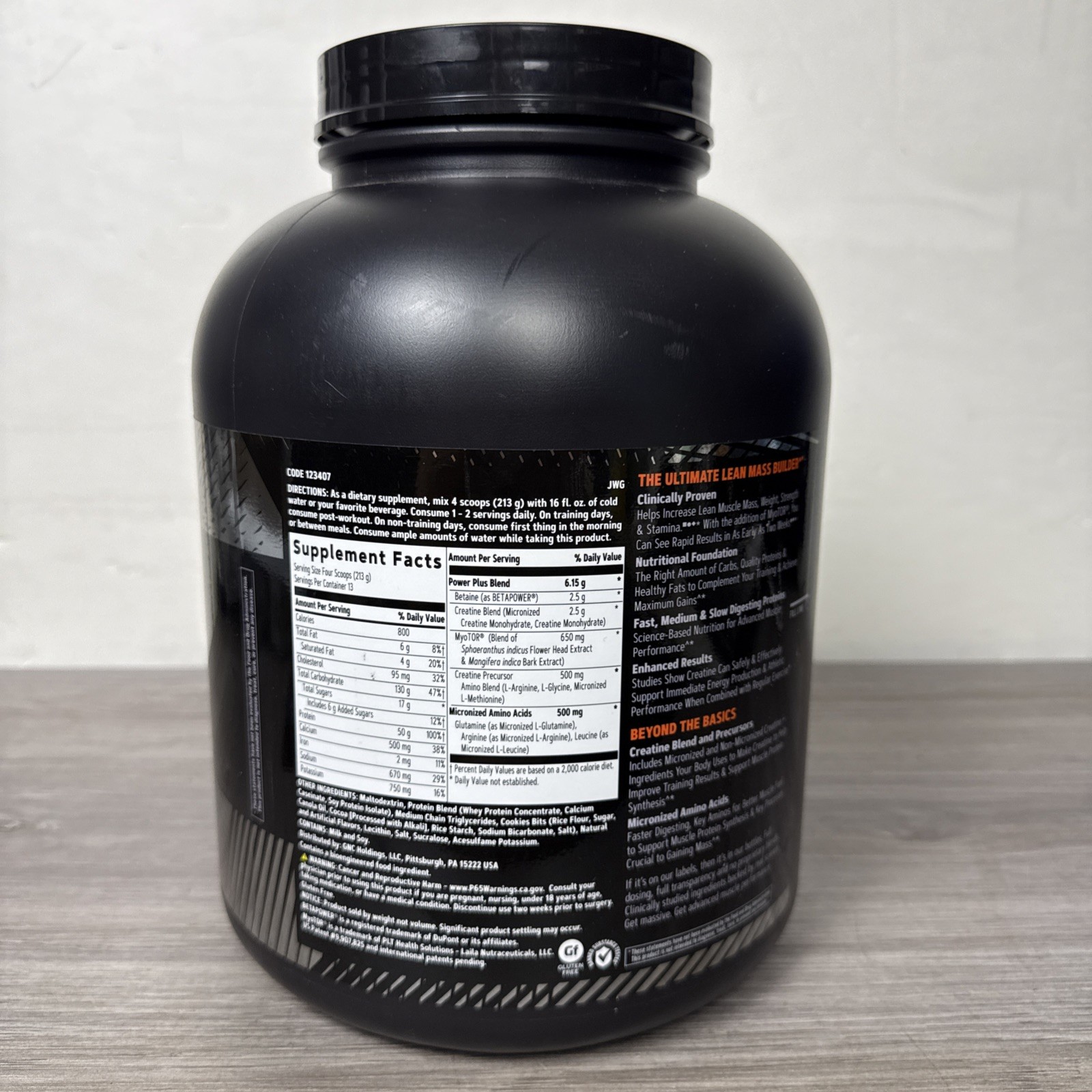 GNC Amp MASS XXX Anabolic Mass Gainer 6.1 lb Cookies & Cream, exp 08/2027