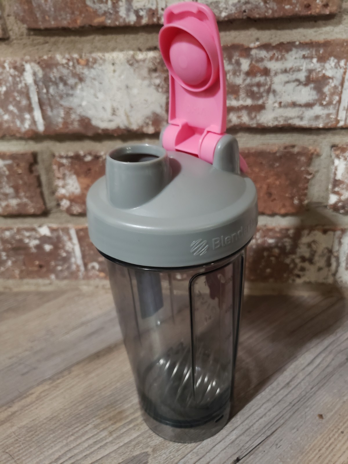 Blender Bottle Special Edition Shaker Bottle w/ Loop Top, Donut Ever Give Up
