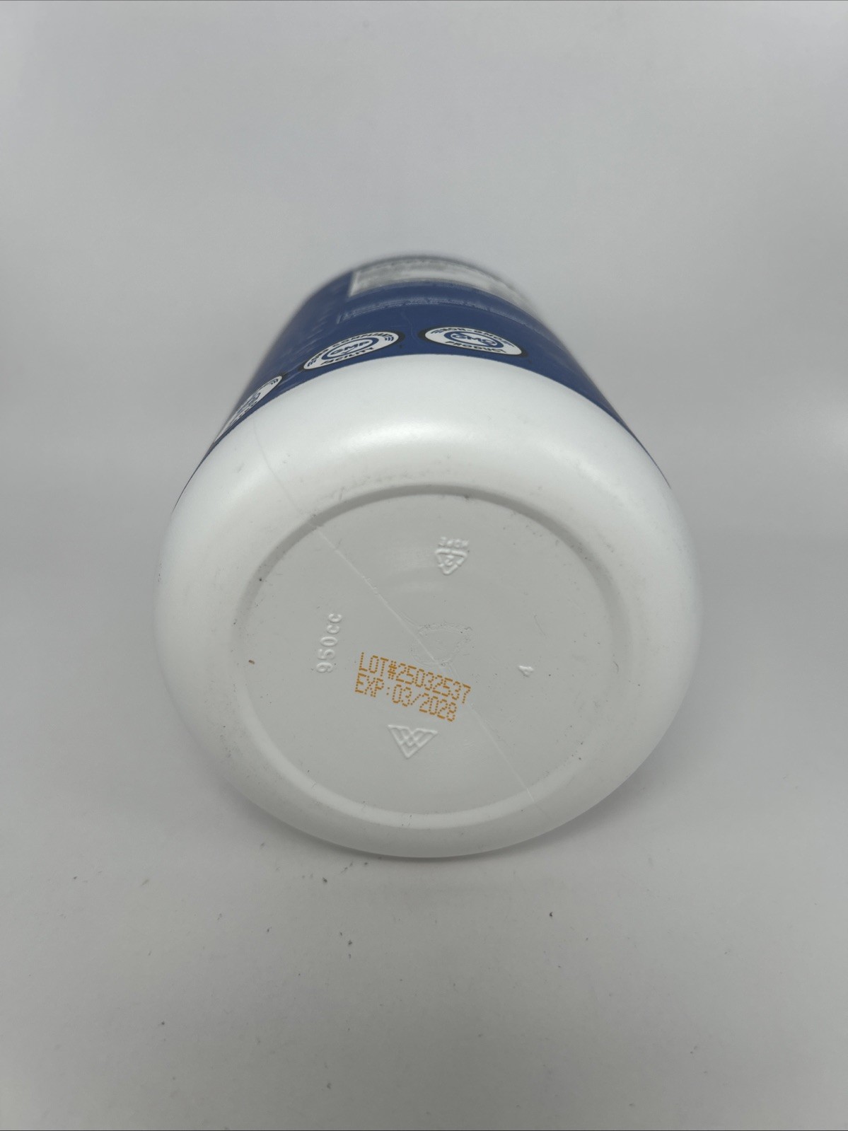 Nutricost BCAA 1000mg, 500 Capsules Exp 3/2028