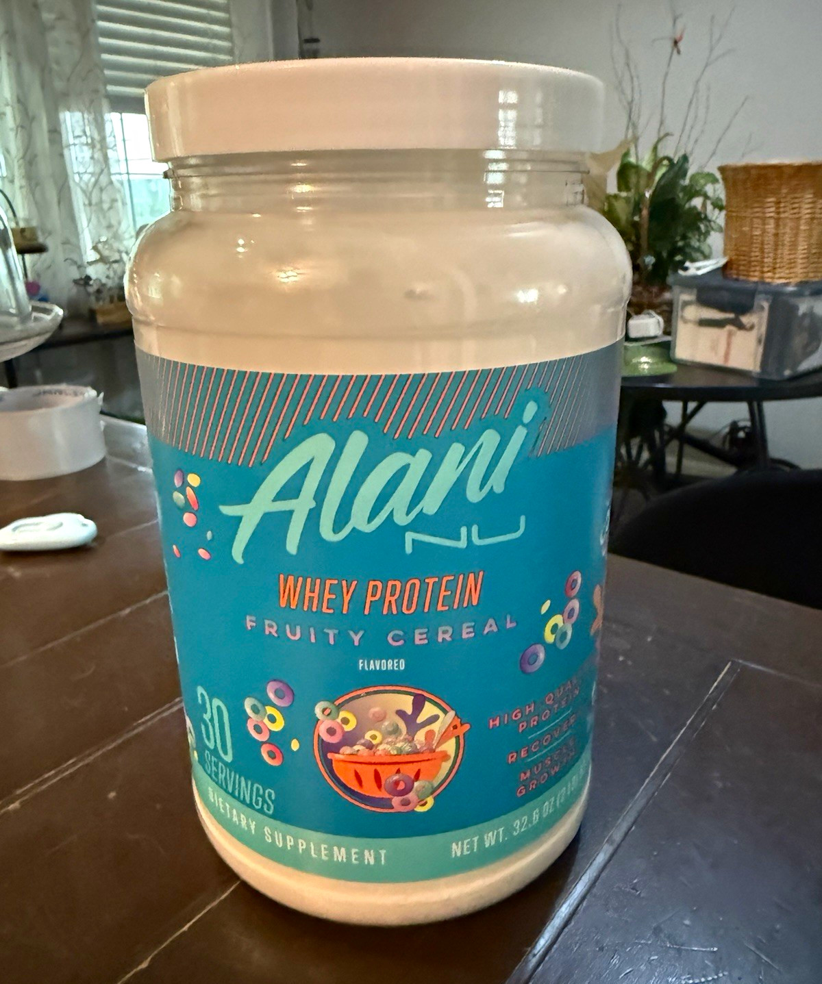 Alani Nu Whey Protein Powder Fruity Cereal Flavor 32.6 oz (2 lb) 927g exp 8/27