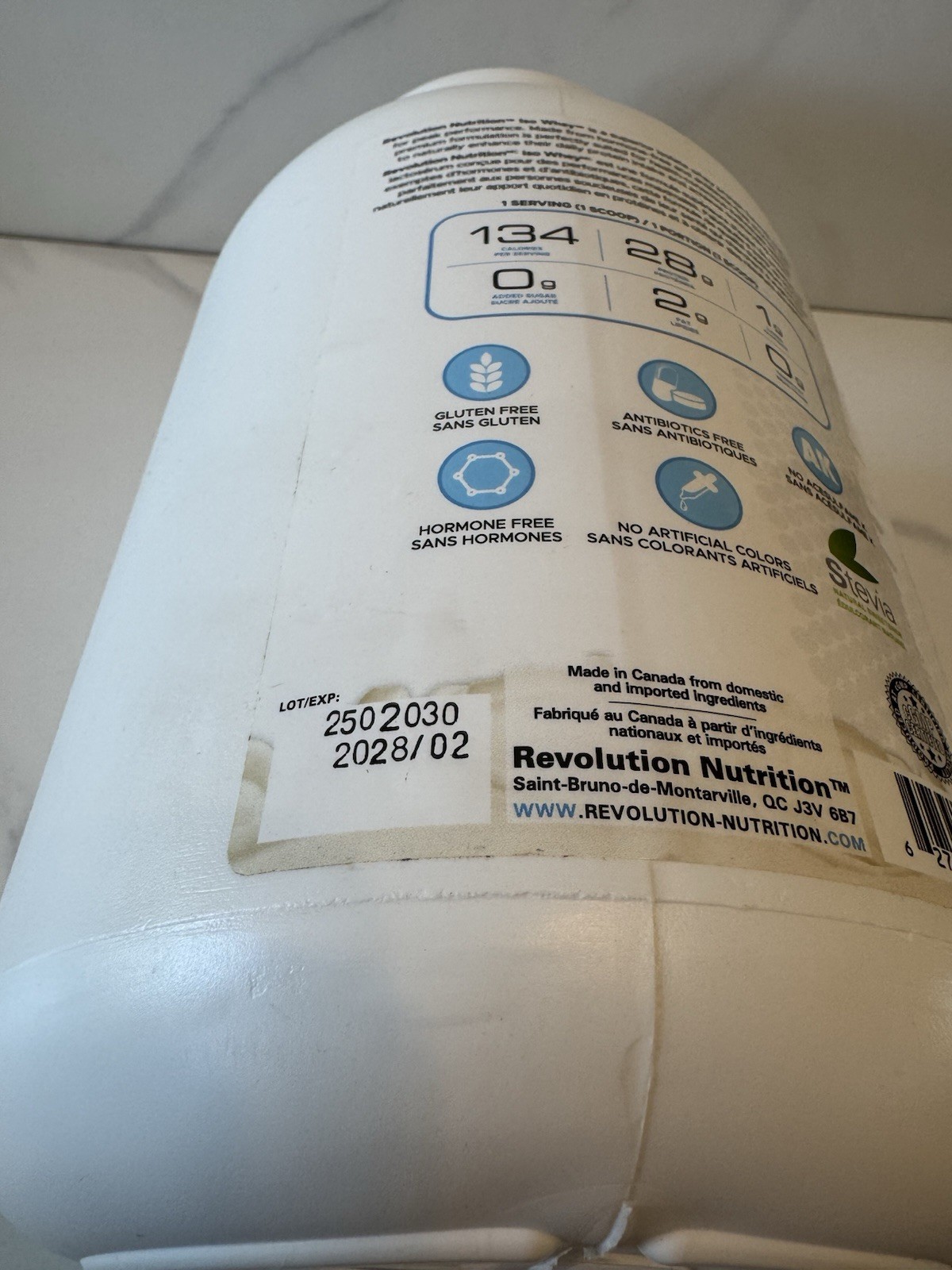 REVOLUTION NUTRITION ISO WHEY 27 Servings 2 LB. Vanilla Cake 28g Protein 02/2028