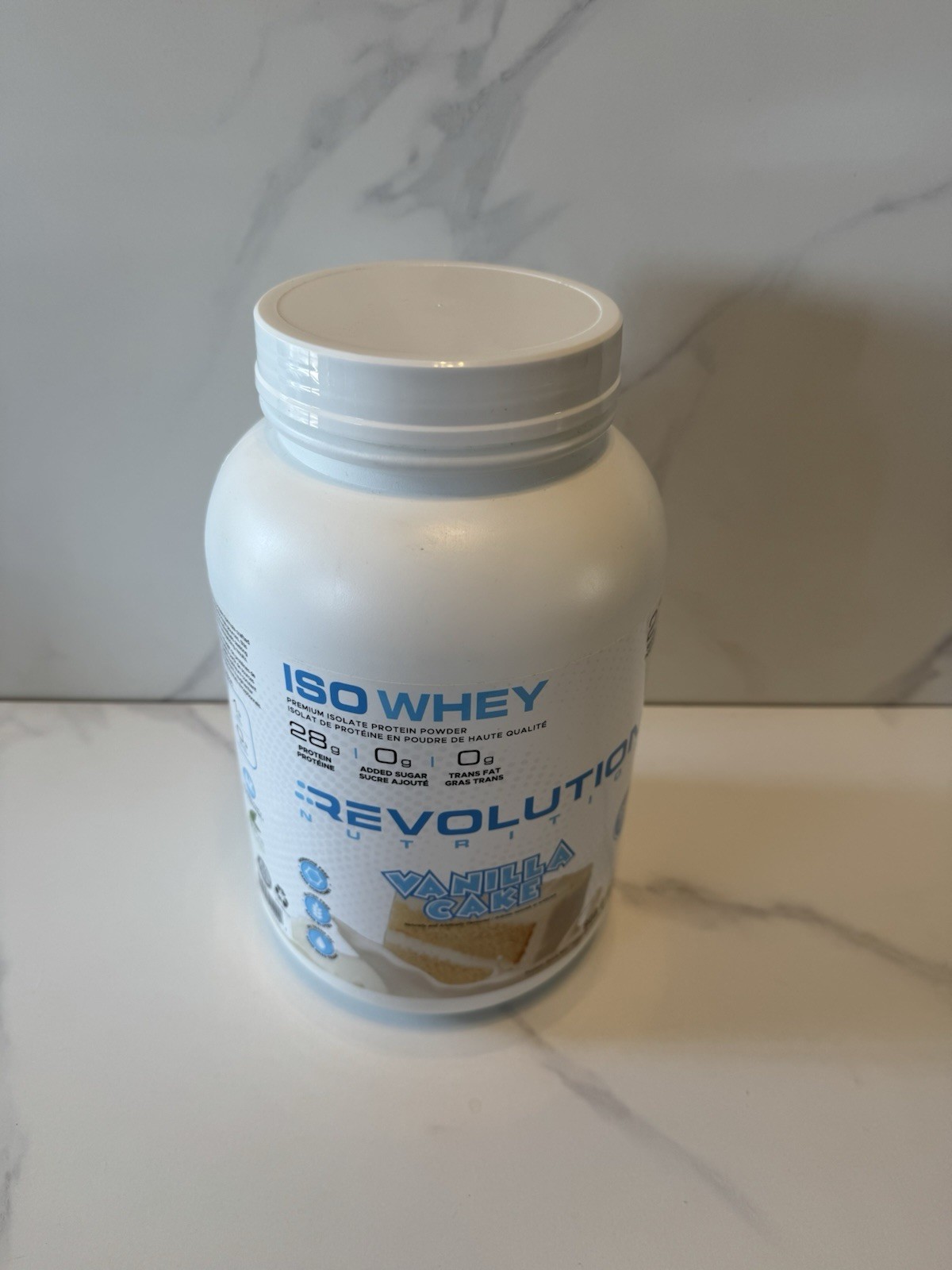 REVOLUTION NUTRITION ISO WHEY 27 Servings 2 LB. Vanilla Cake 28g Protein 02/2028