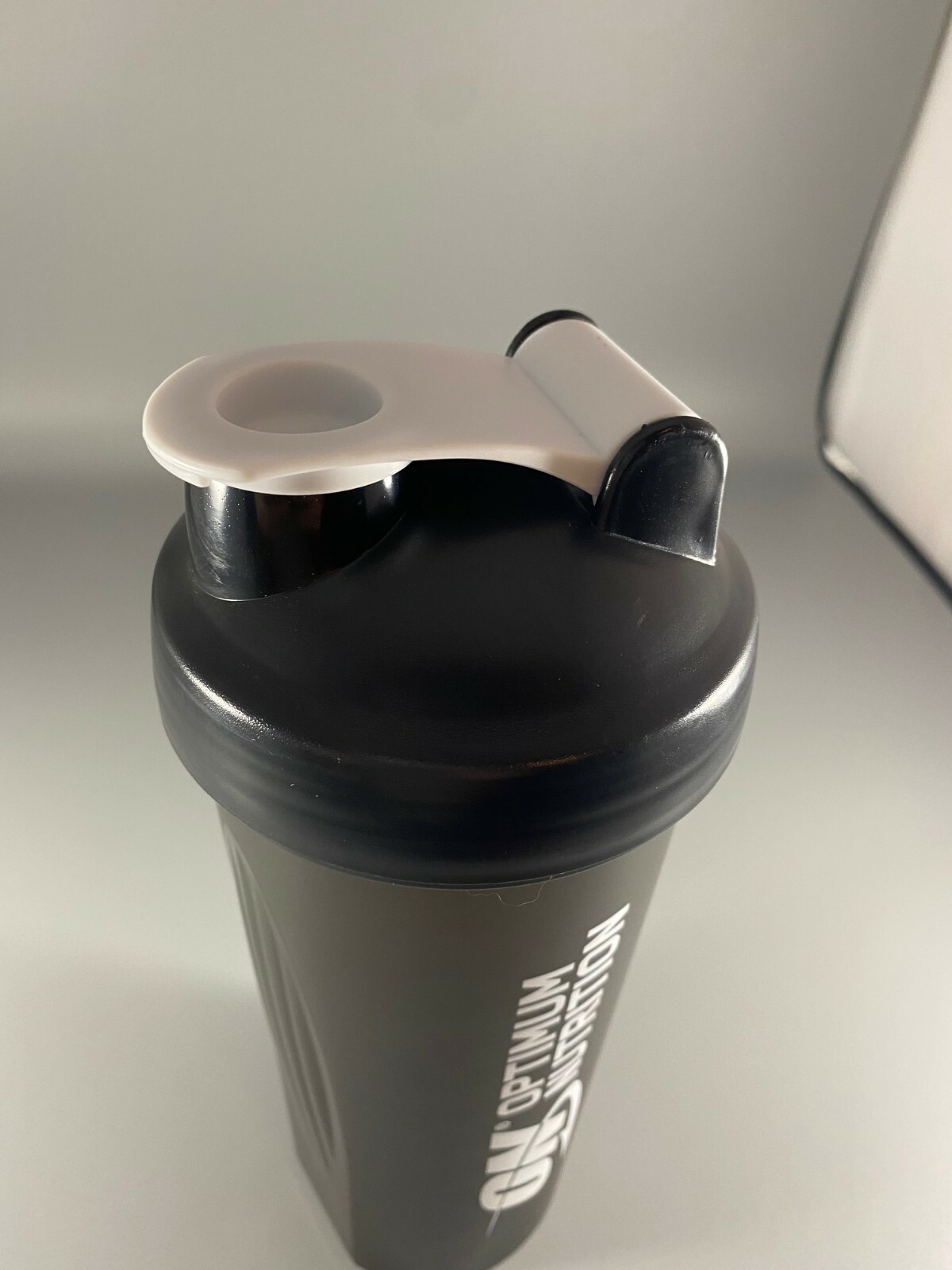 Red / Black Mixer Bottle 28 Oz. Protein Shaker Flip Lid Mixing Ball